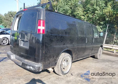 2012 Chevrolet Express 1500 Work Van z USA, uszkodzony, nr VIN 1GCSGAFX5C1140025